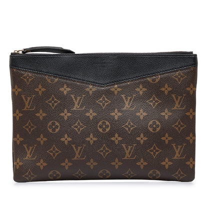 LOUIS VUITTON Monogram Daily Pouch Clutch Bag