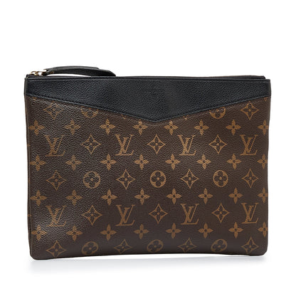 LOUIS VUITTON Monogram Daily Pouch Clutch Bag