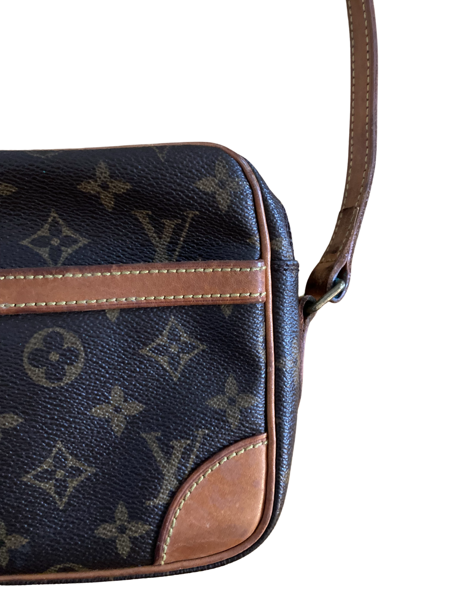 Louis Vuitton Trocadero 24 Monogram