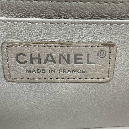 [Reserved] Chanel Classic Flap Rectangular Mini Pearlescent Off White Caviar Leather Crossbody Bag