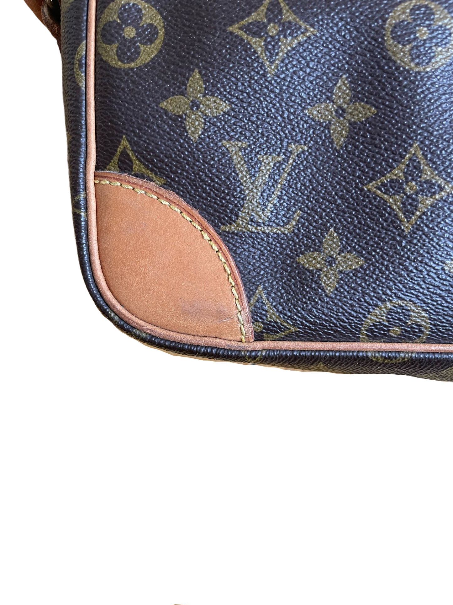 Louis Vuitton Trocadero 27 Monogram