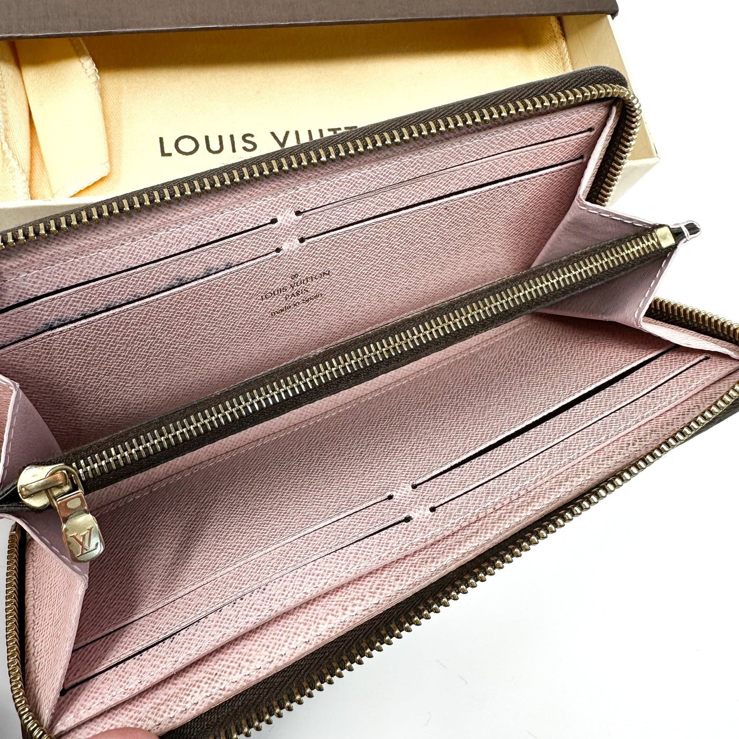 Louis Vuitton Clemence Wallet in Damier Ebene