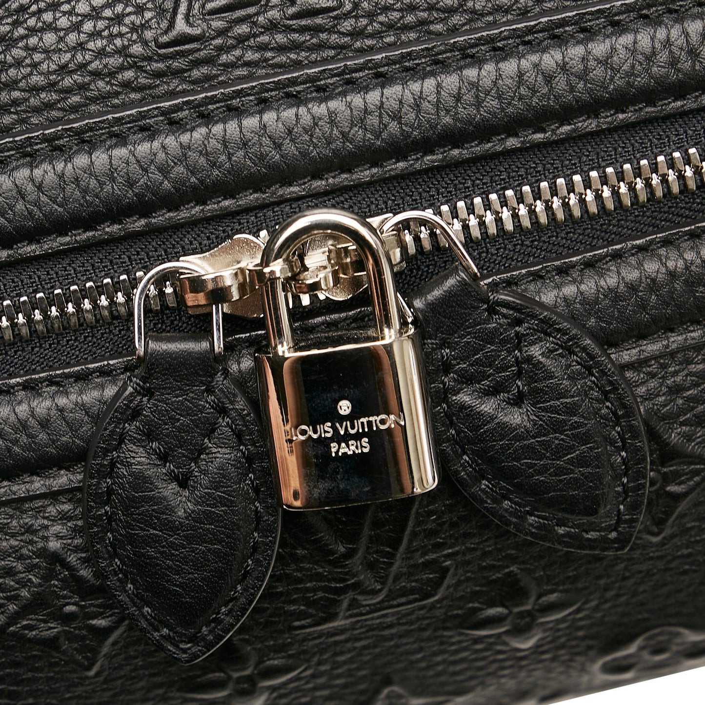 Louis Vuitton Monogram Revelation Neo Papillon PM (SHG-36691)