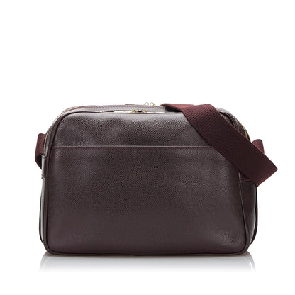 Louis Vuitton Taiga Reporter PM (SHG-37843)