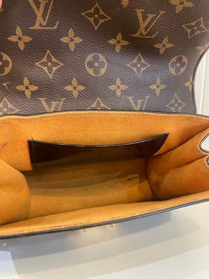 Louis Vuitton Wynwood Monogram Vernis Bag