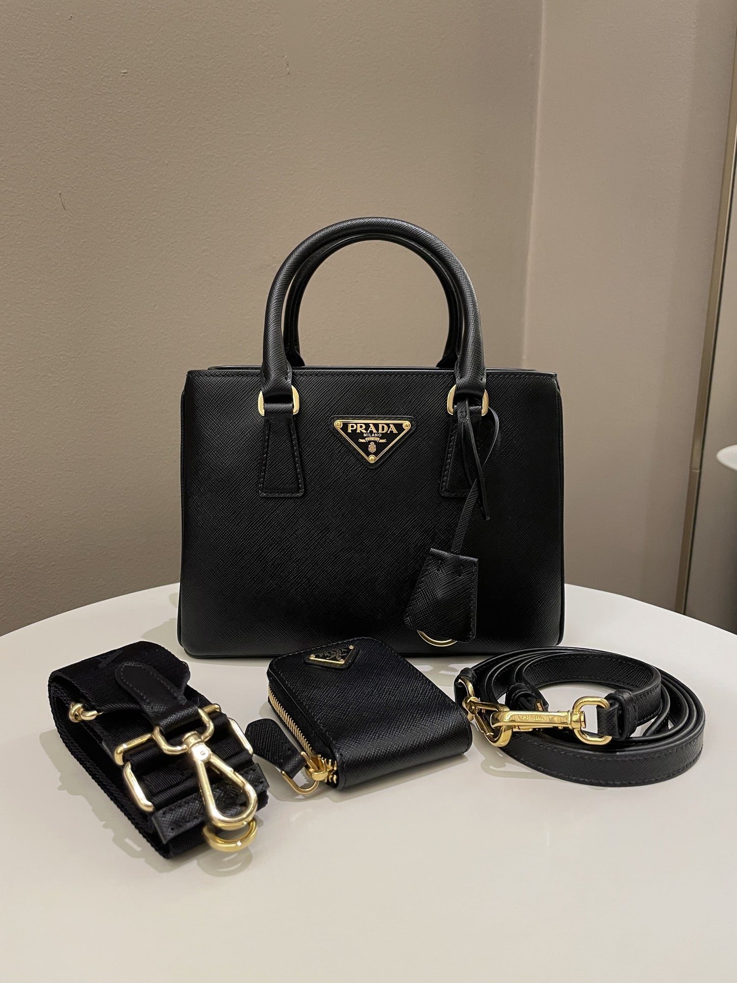 Prada Re-Edition Galleria Tote Black Saffiano Leather