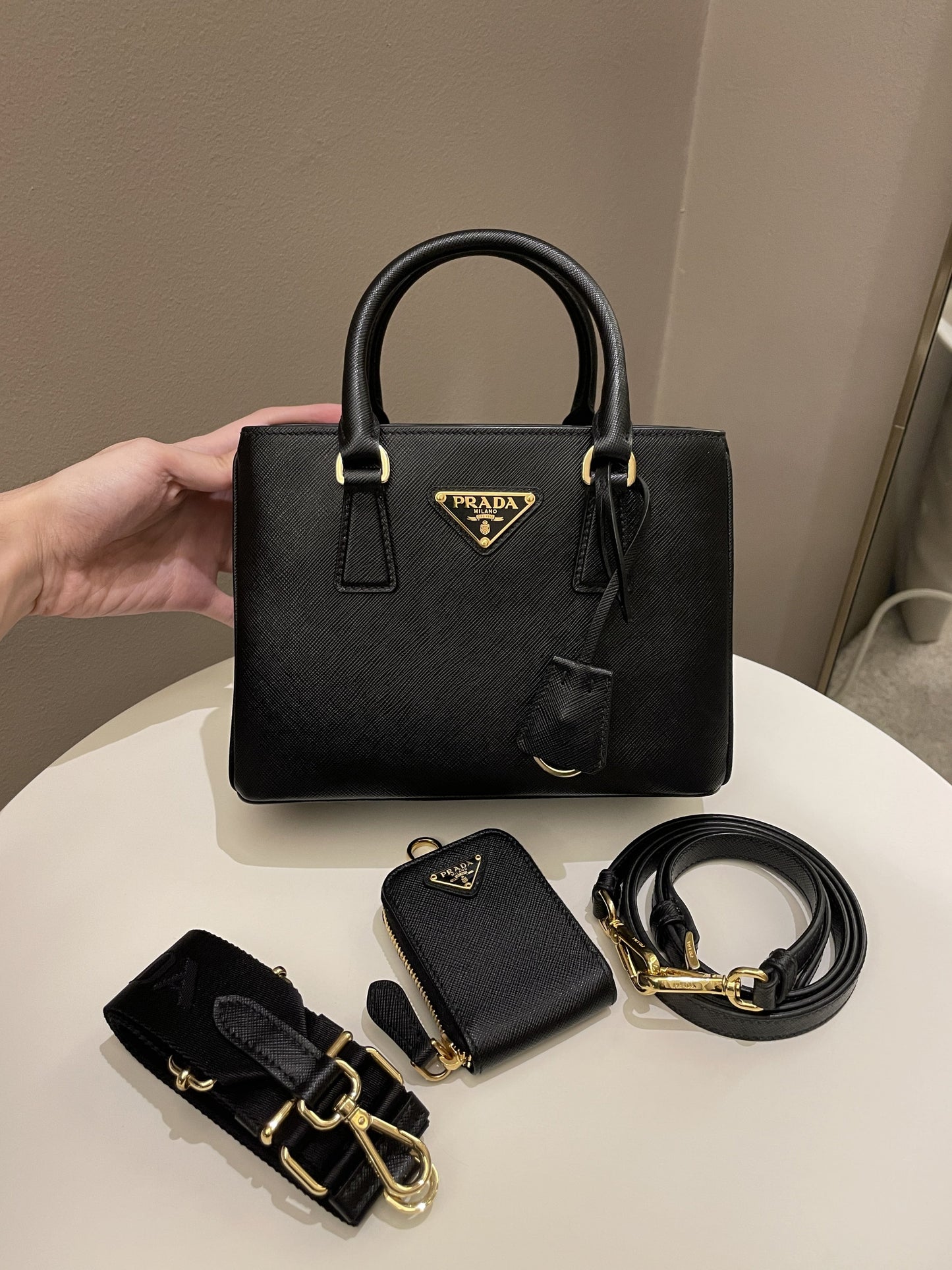 Prada Re-Edition Galleria Tote Black Saffiano Leather