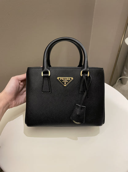 Prada Re-Edition Galleria Tote Black Saffiano Leather