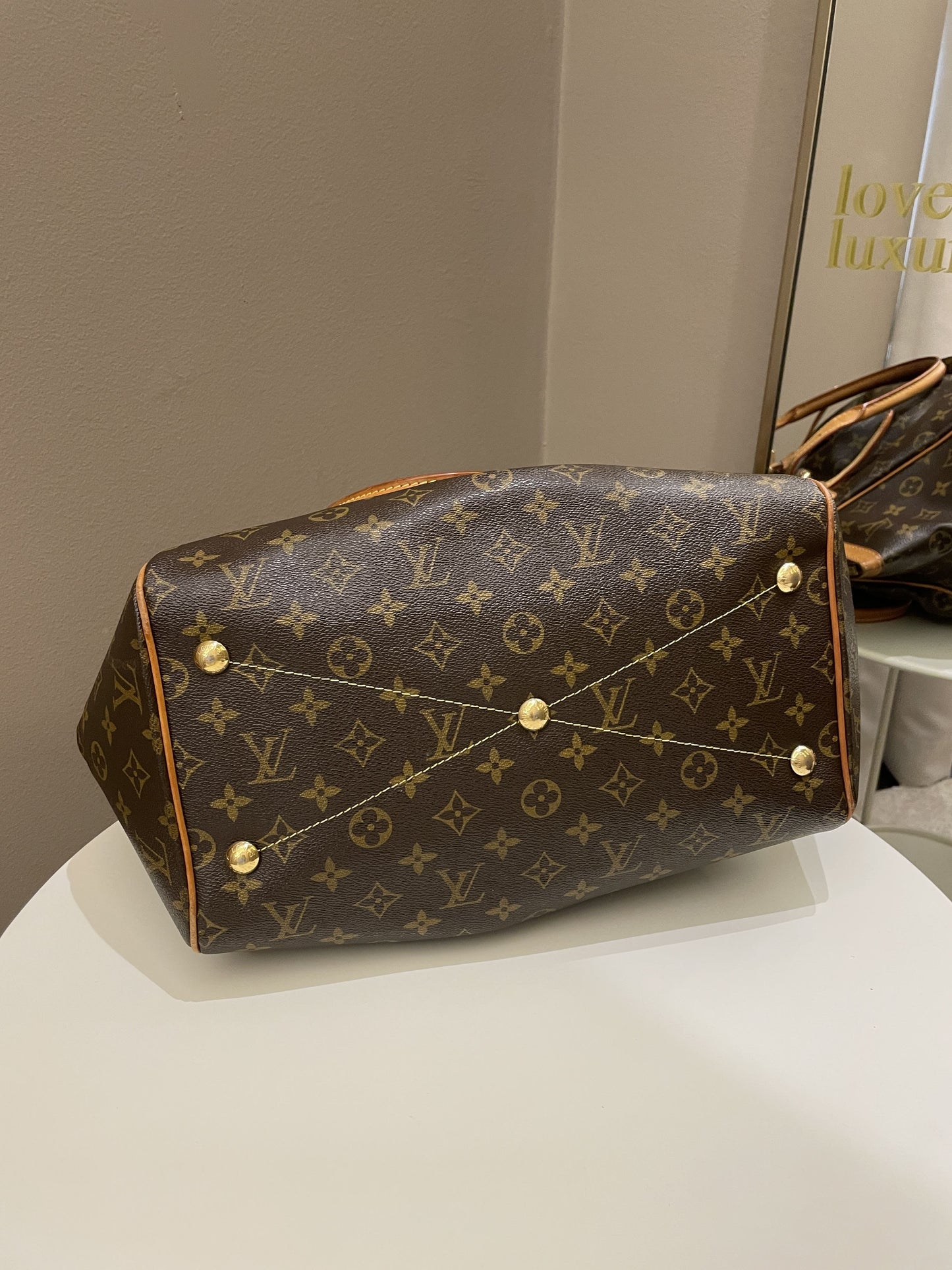 Louis Vuitton Tivoli GM Monogram