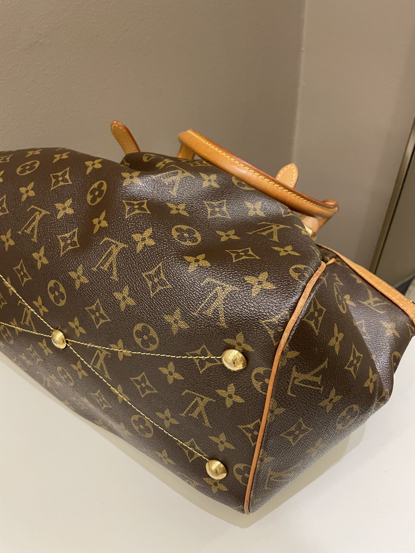 Louis Vuitton Tivoli GM Monogram