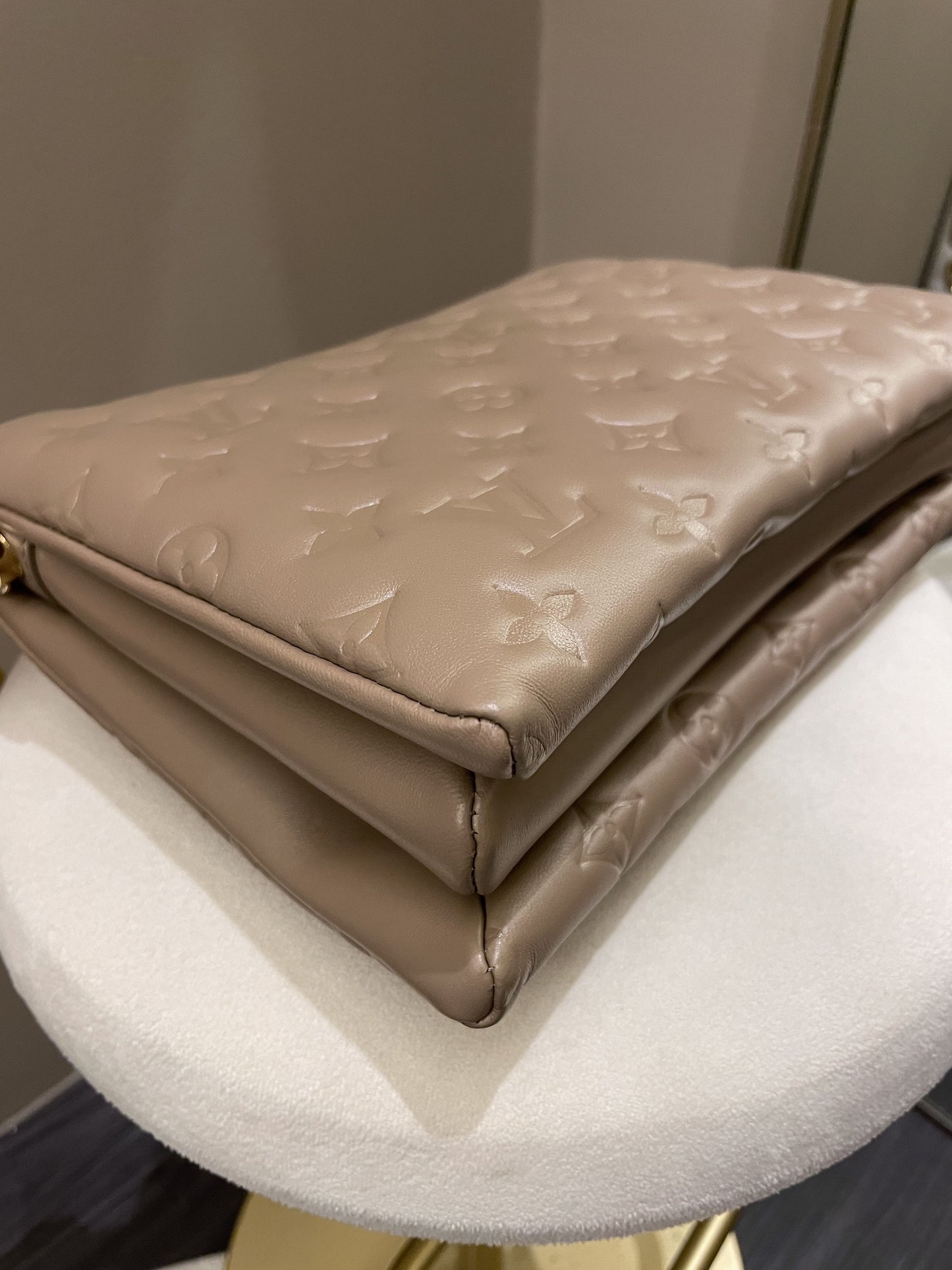 Louis Vuitton Coussin PM Taupe