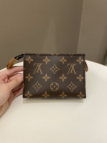 Louis Vuitton Toiletry Pouch On Chain Classic Monogram