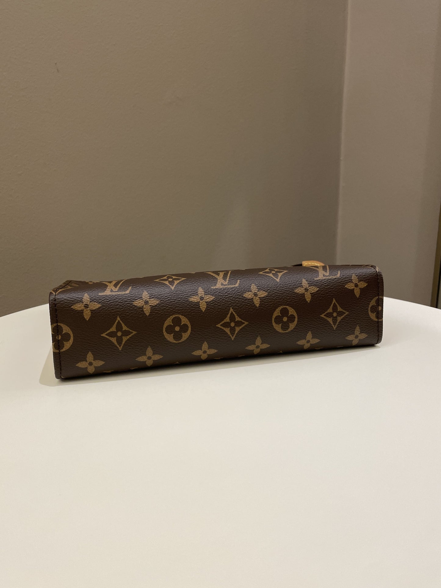 Louis Vuitton Toiletry Pouch On Chain Classic Monogram