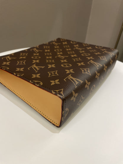 Louis Vuitton Toiletry Pouch On Chain Classic Monogram