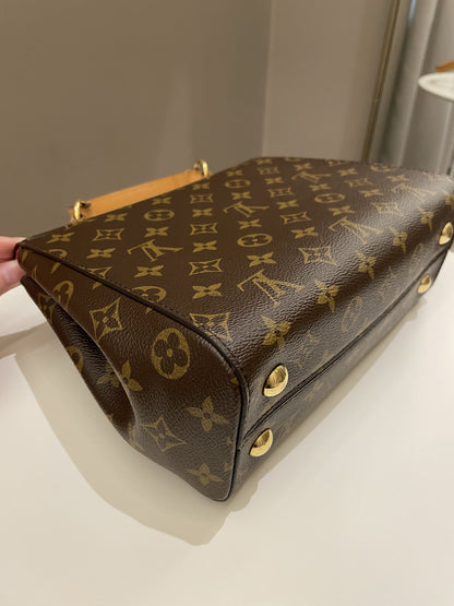 Louis Vuitton Cluny BB Fushia Monogram