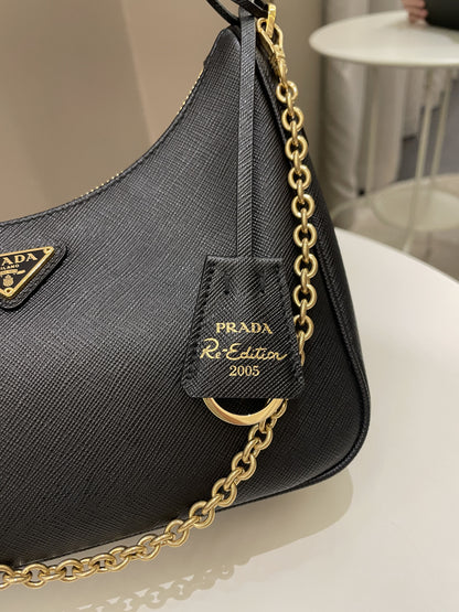 Prada Re-Edition 2005 Saffiano Bag Black Saffiano Leather