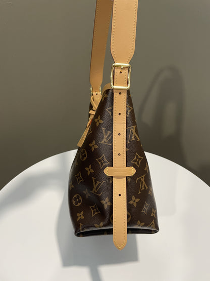 Louis Vuitton Carryall PM Monogram