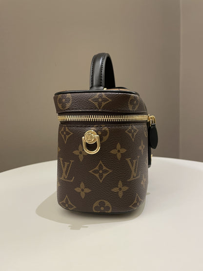 Louis Vuitton Vanity PM Monogram / Reverse