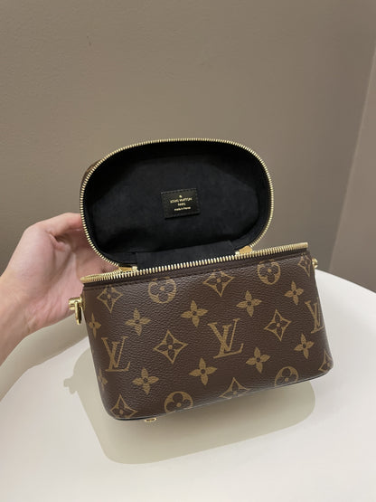 Louis Vuitton Vanity PM Monogram / Reverse