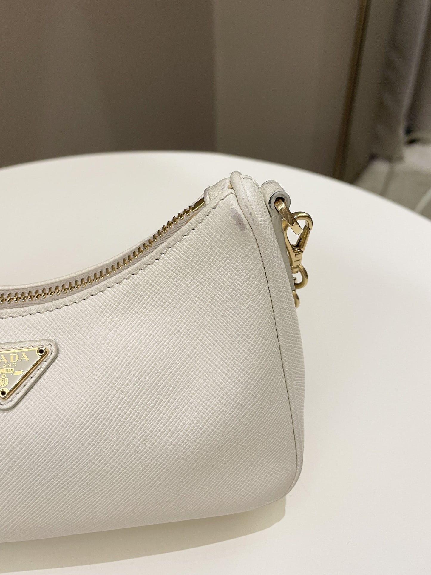 Prada Re-Edition 2005 Shoulder Bag Saffiano Leather White