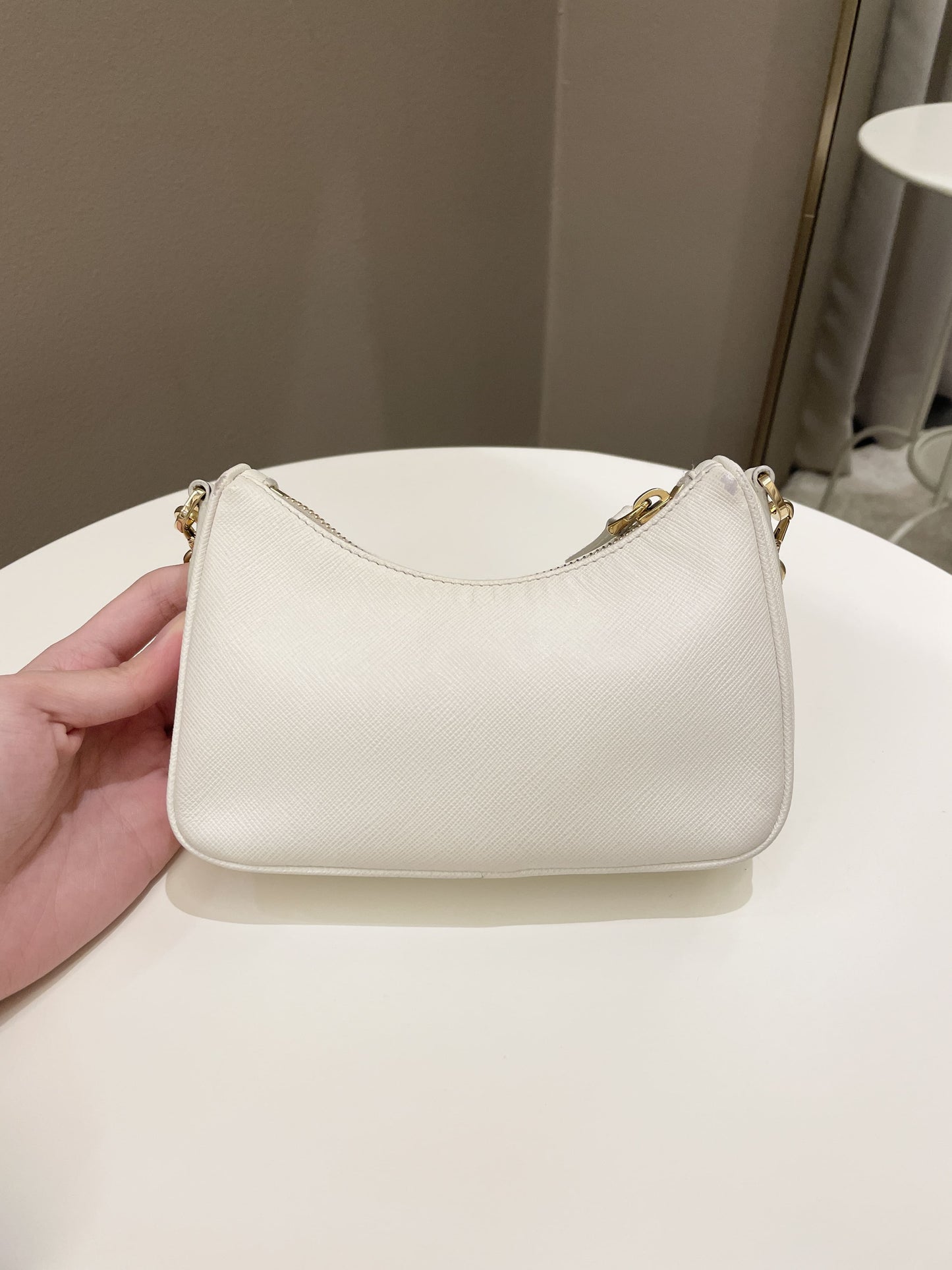 Prada Re-Edition 2005 Shoulder Bag Saffiano Leather White