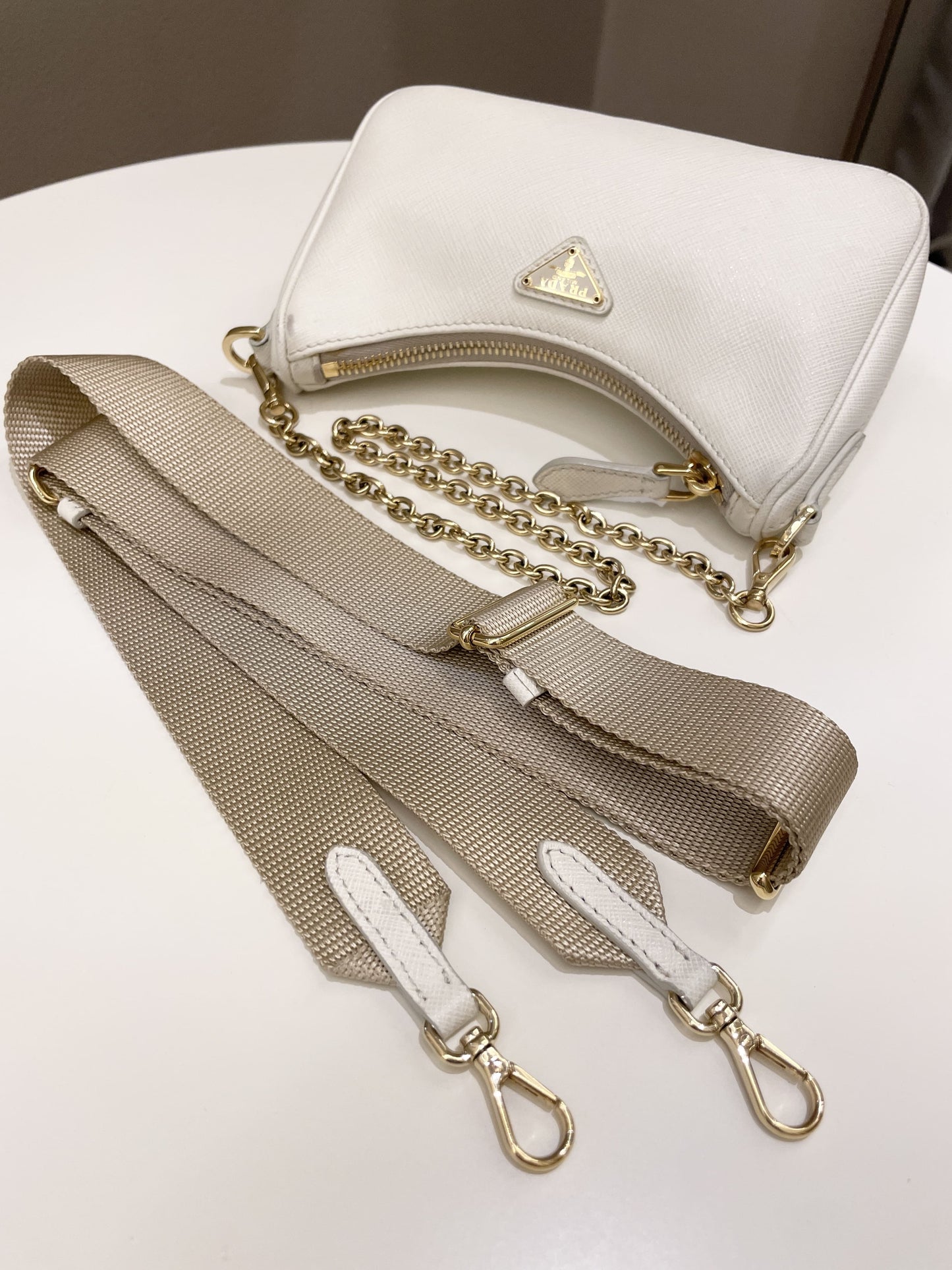 Prada Re-Edition 2005 Shoulder Bag Saffiano Leather White