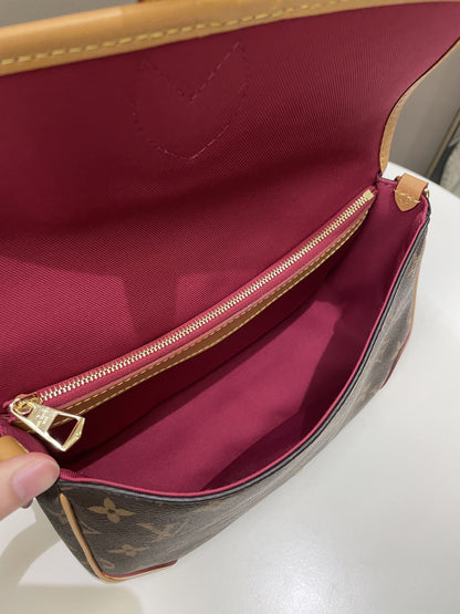 Louis Vuitton Diane PM Monogram / Fuchsia