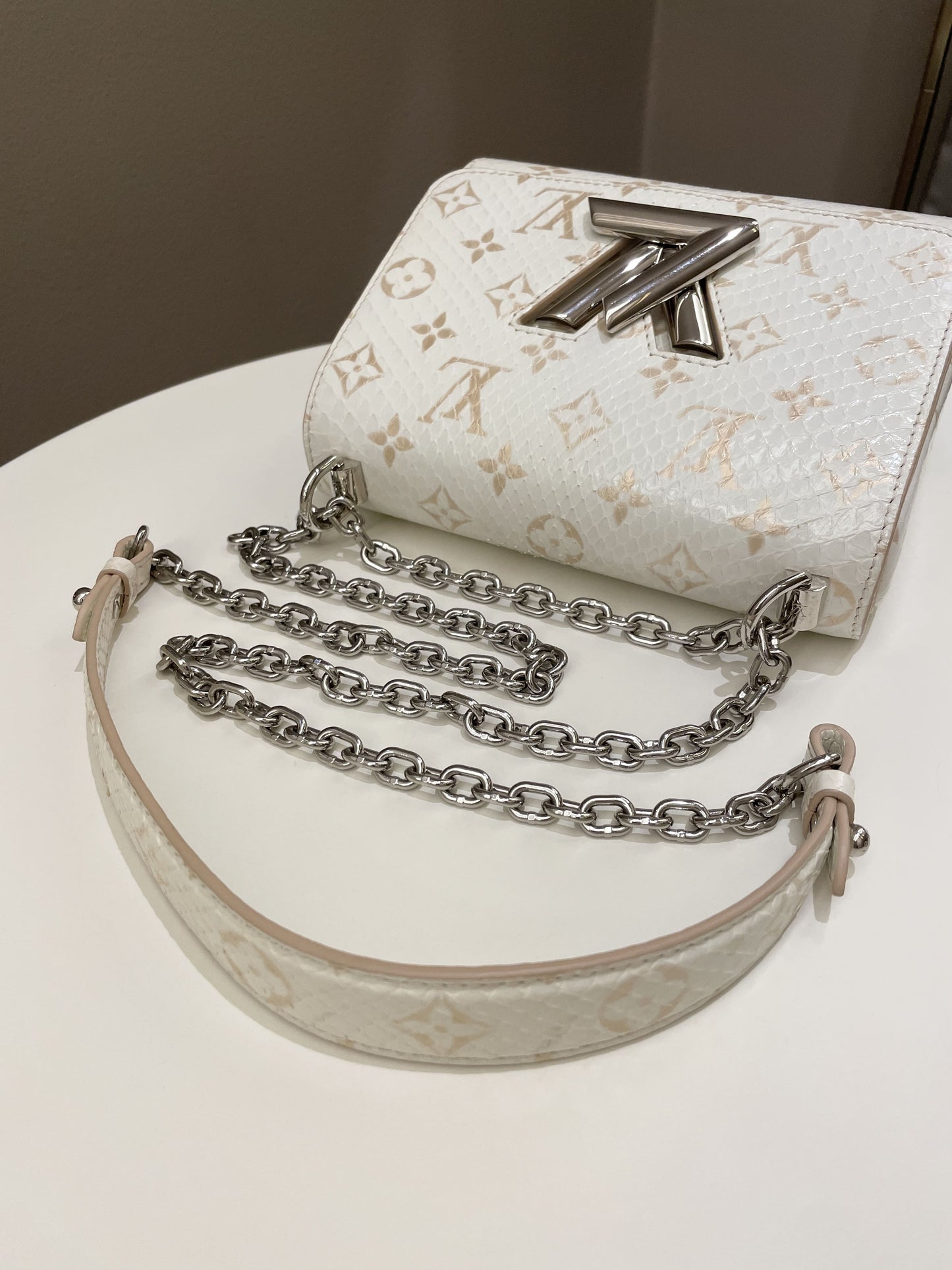 Louis Vuitton Twist Bag Creme / Beige Python