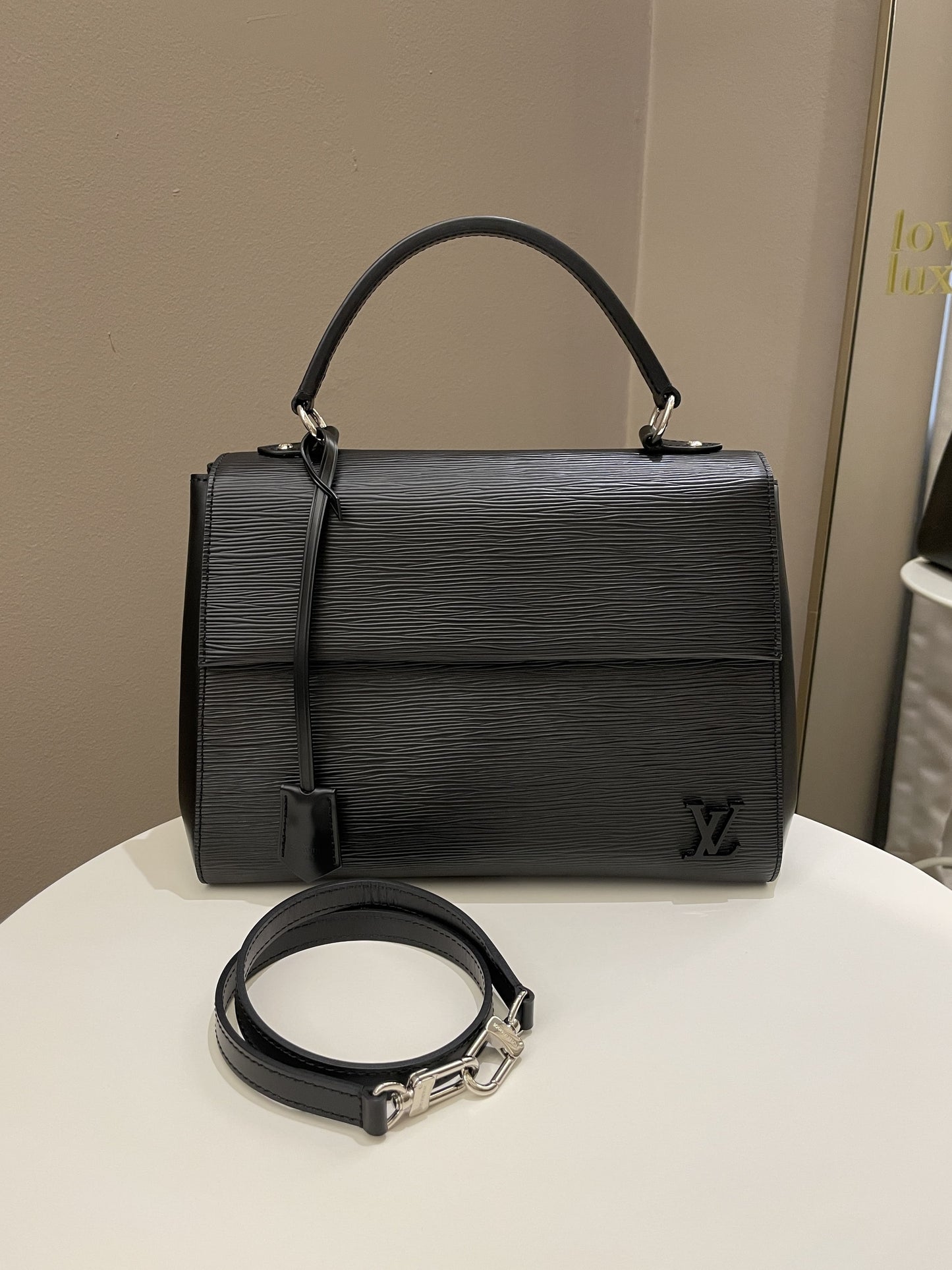 Louis Vuitton Cluny MM Black Epi