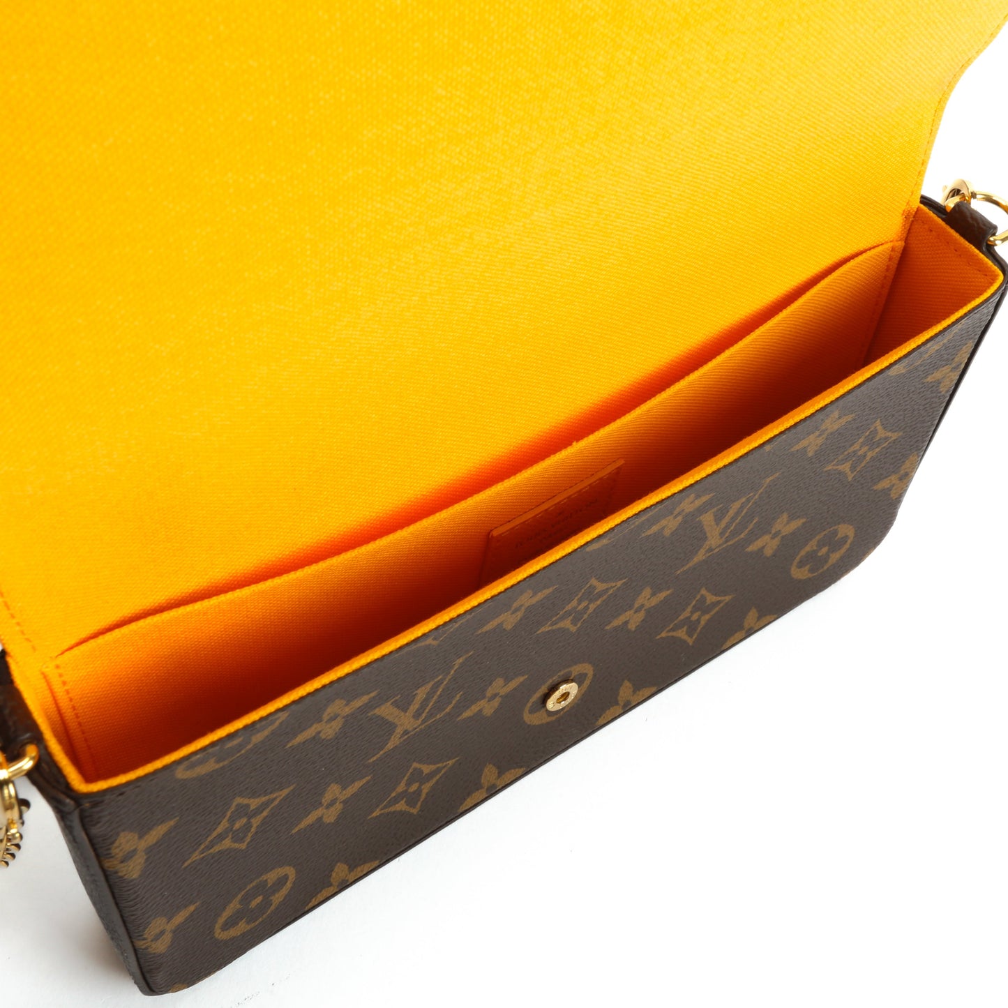 LOUIS VUITTON 2022 Vivienne New York Soho Felicie Pochette - Monogram