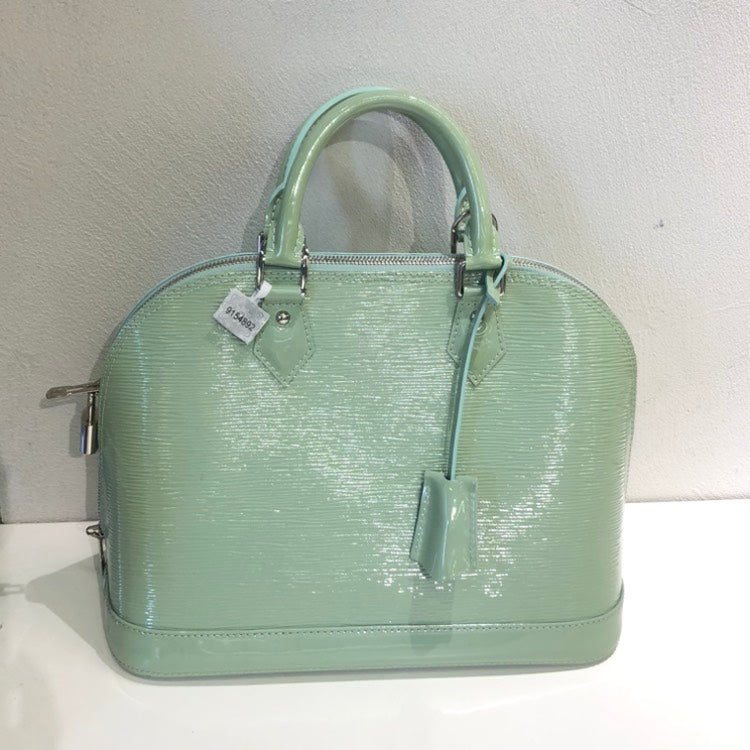 Louis Vuitton Alma EPI Handbag,Green