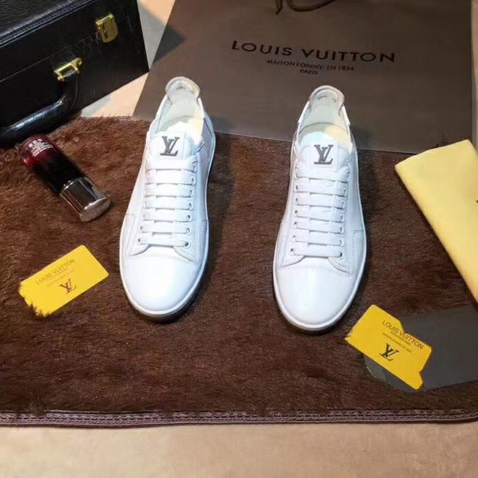 The Bags Vibe - New Arrival Louis Vuitton Sneaker 058