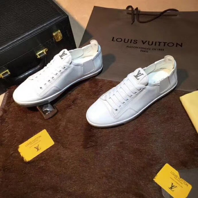 The Bags Vibe - New Arrival Louis Vuitton Sneaker 058