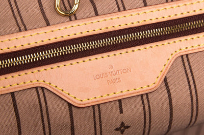 Louis Vuitton Brown Monogram Zipper Detail Hobo