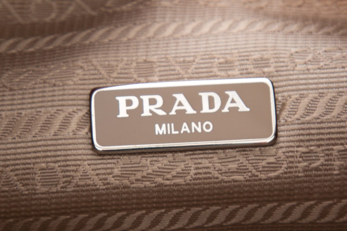 Prada Re-Edition 2000 Hobo Tessuto Nylon Handbag