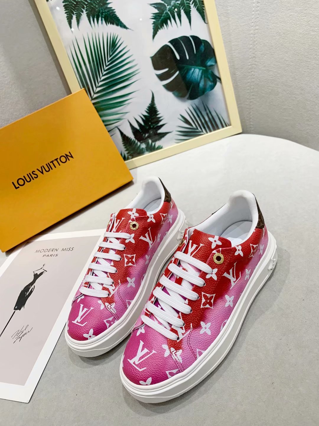 The Bags Vibe - Louis Vuitton Casual Low Pink Sneaker