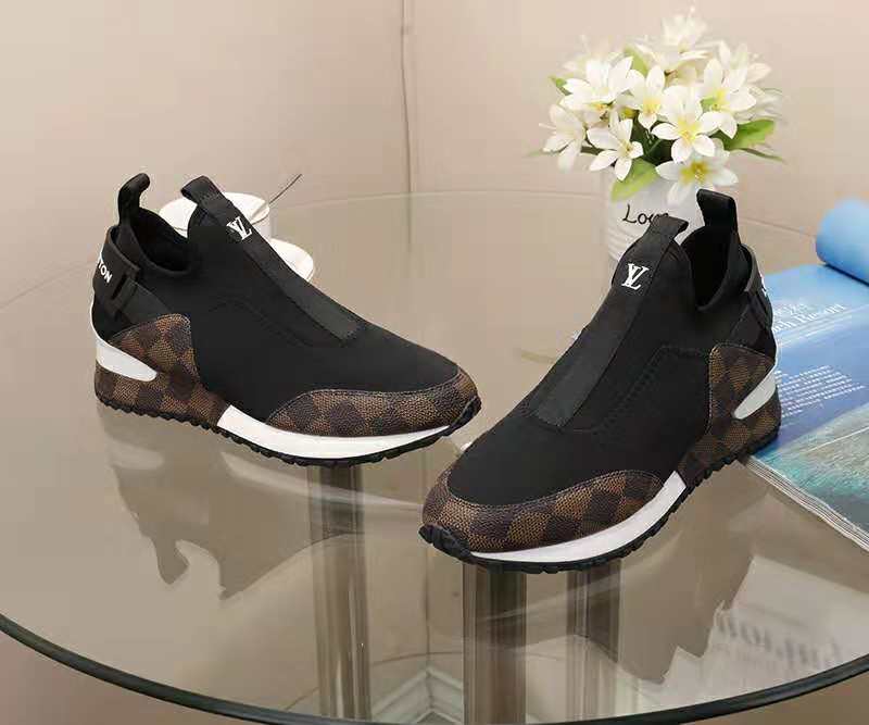 The Bags Vibe - New Arrival Louis Vuitton Sneaker 075