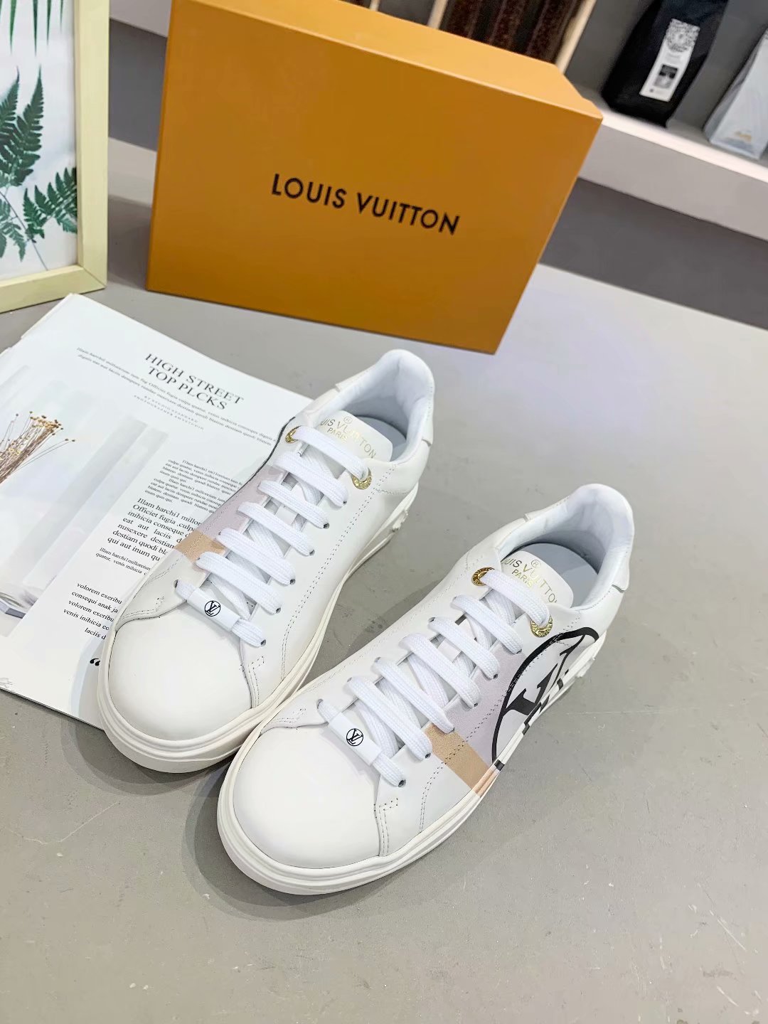 The Bags Vibe - Louis Vuitton Time Out Red White Sneaker