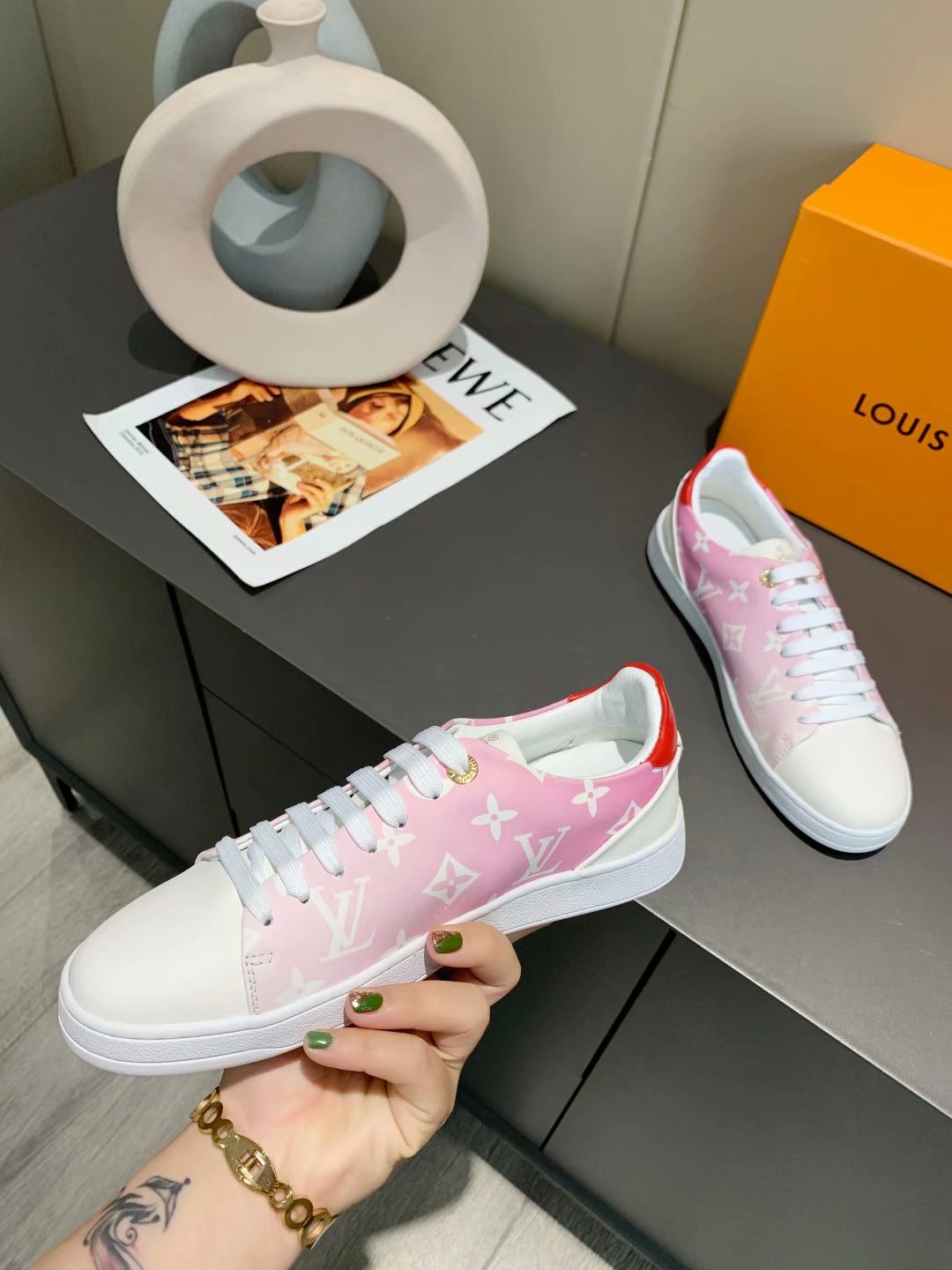 The Bags Vibe - Louis Vuitton Time Out Orange White Sneaker