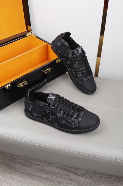 The Bags Vibe - New Arrival Louis Vuitton Sneaker 053