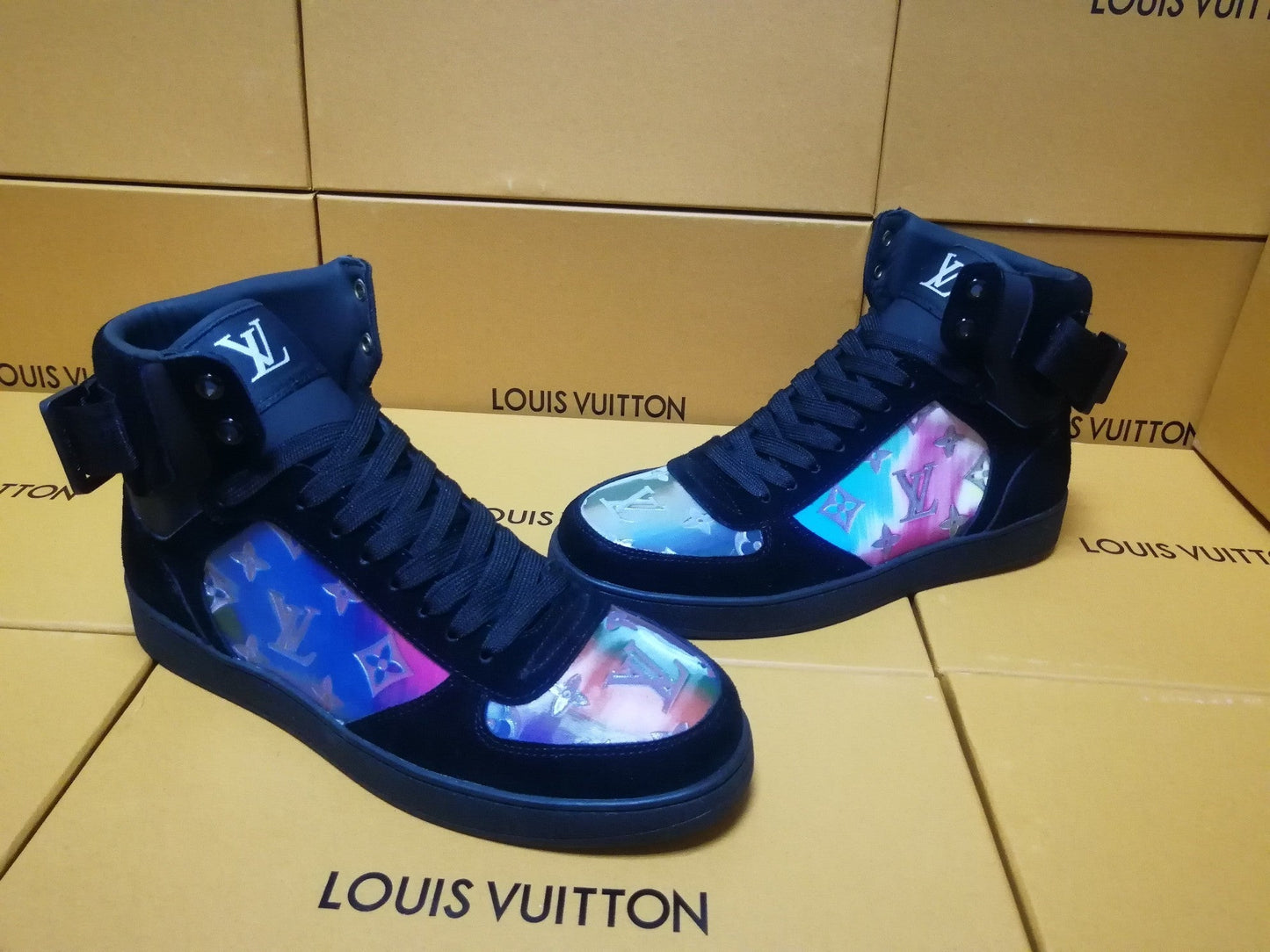 The Bags Vibe - Louis Vuitton Rivoli Blue Sneaker