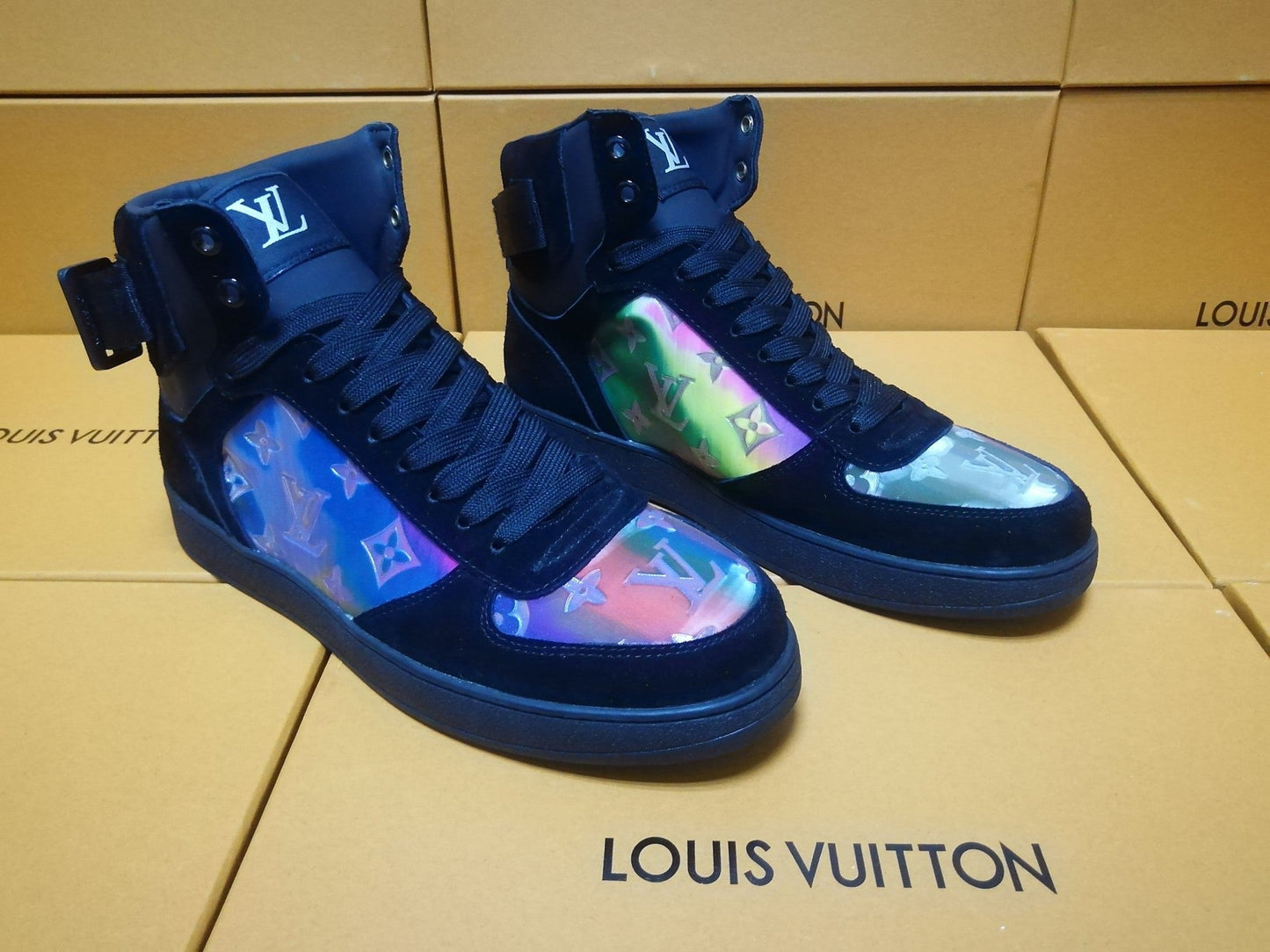 The Bags Vibe - Louis Vuitton Rivoli Blue Sneaker