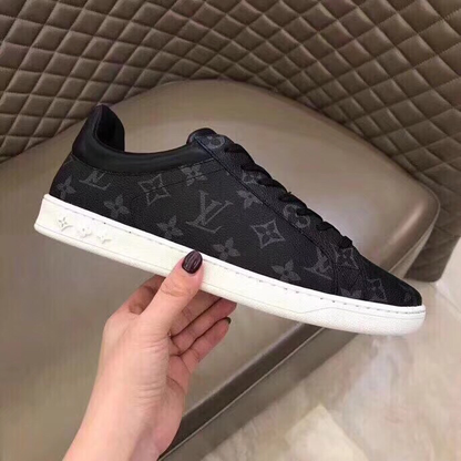 The Bags Vibe - New Arrival Louis Vuitton Sneaker 060