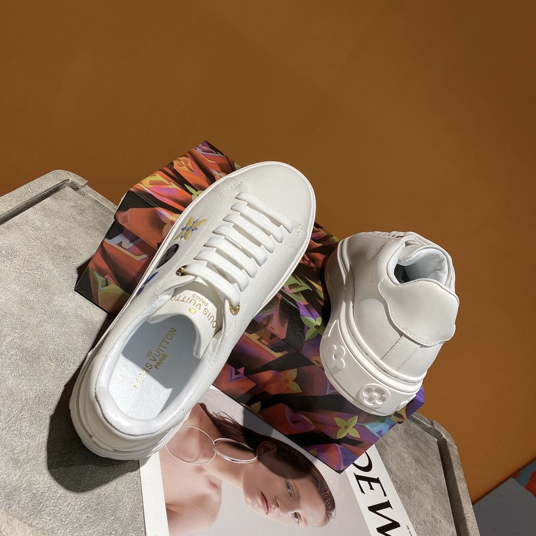 The Bags Vibe - Louis Vuitton Time Out White Sneaker