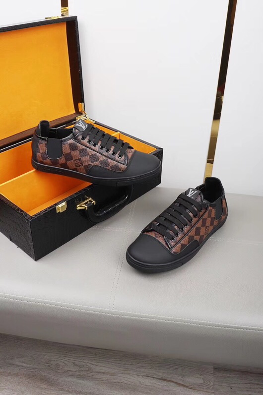 The Bags Vibe - New Arrival Louis Vuitton Sneaker 054