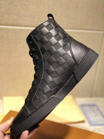 The Bags Vibe - New Arrival Louis Vuitton Sneaker 068