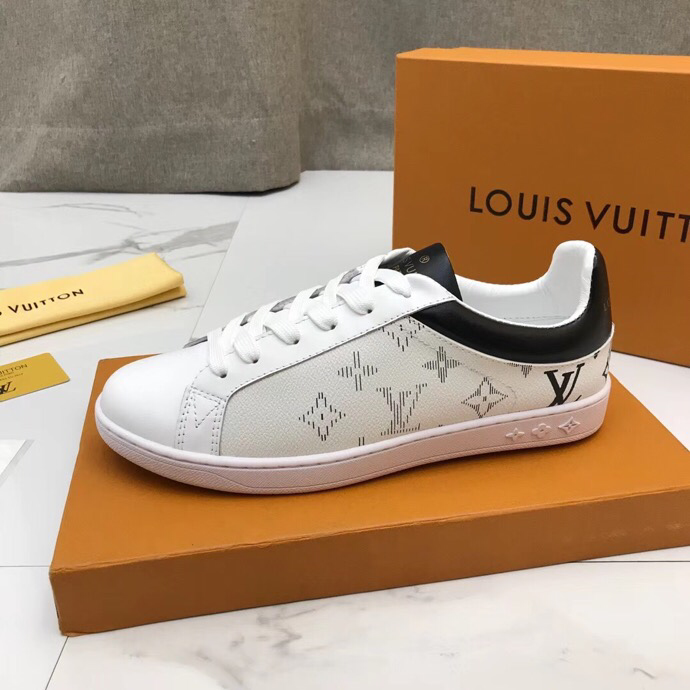 The Bags Vibe - New Arrival Louis Vuitton Sneaker 049