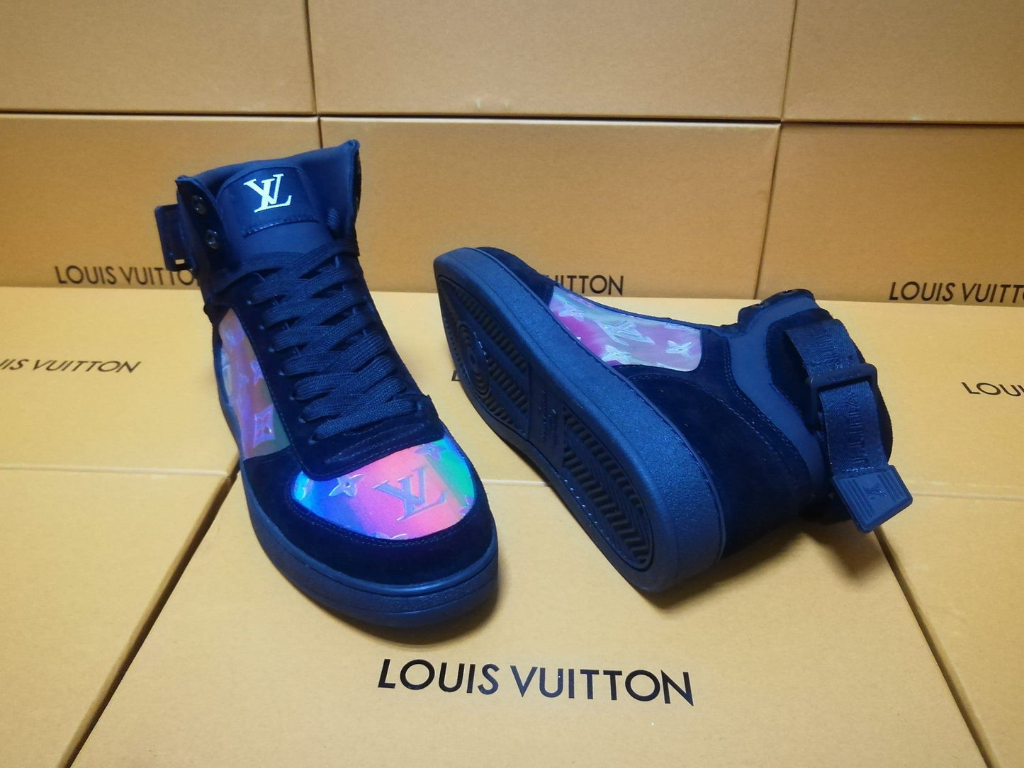 The Bags Vibe - Louis Vuitton Rivoli Blue Sneaker