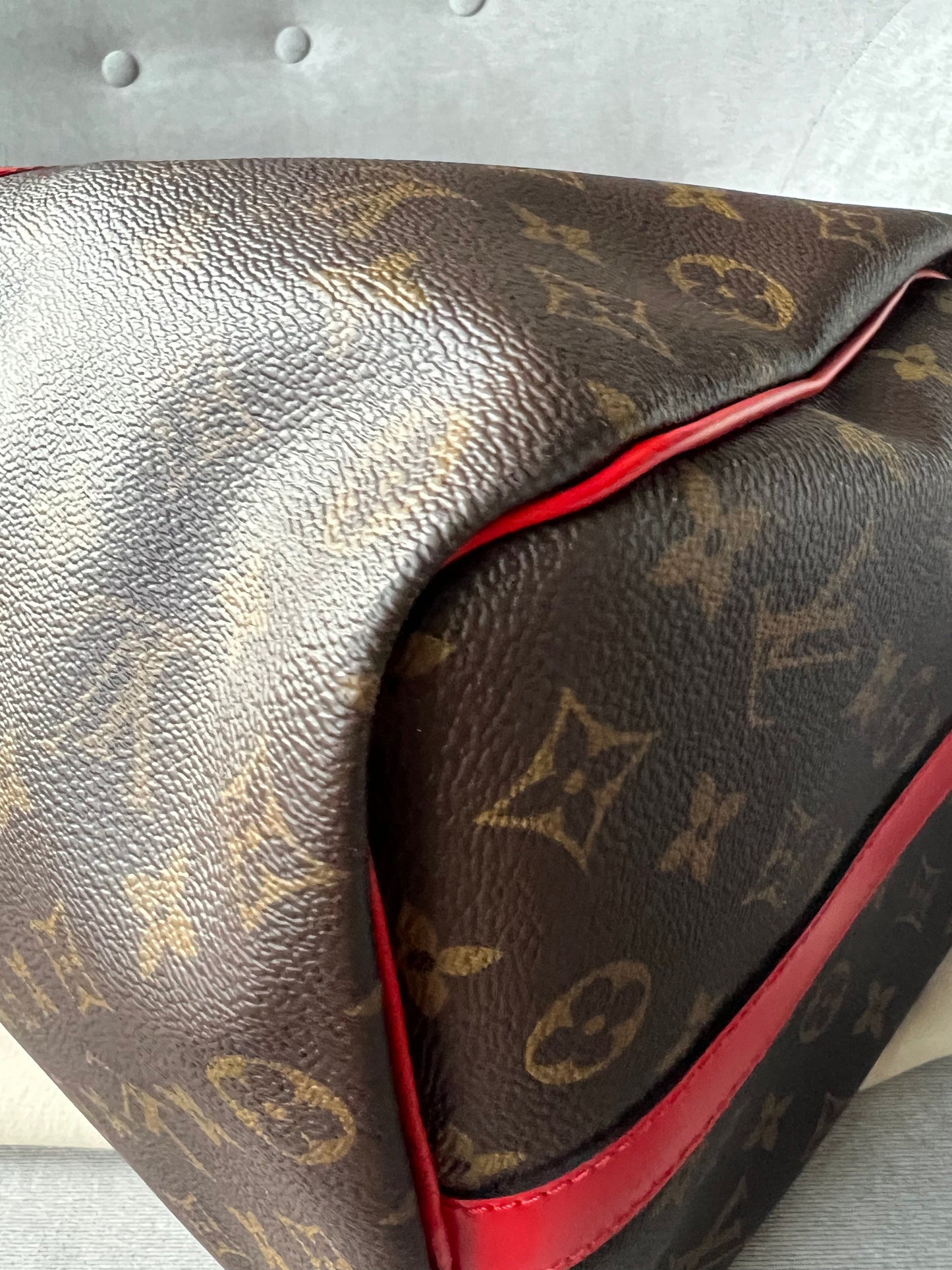 Louis Vuitton Keepall Bandouliere 50 Monogram and Coquelicot (RRP £1,790)