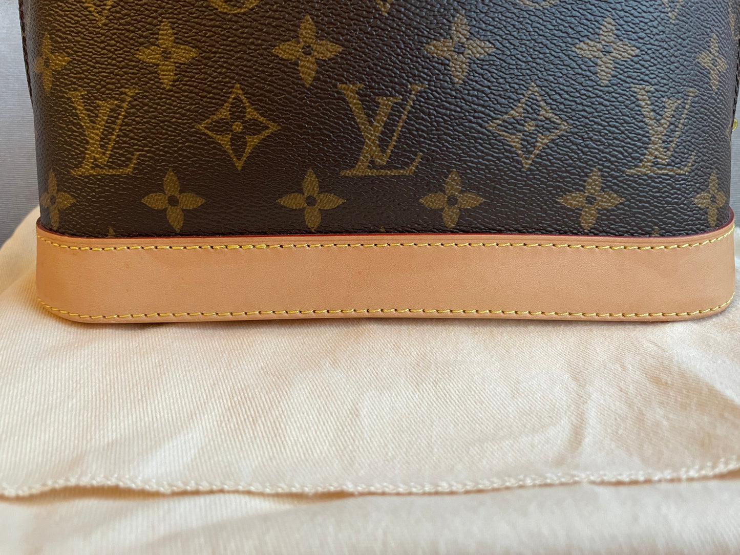 Louis Vuitton Alma BB Monogram (RRP £1,380)